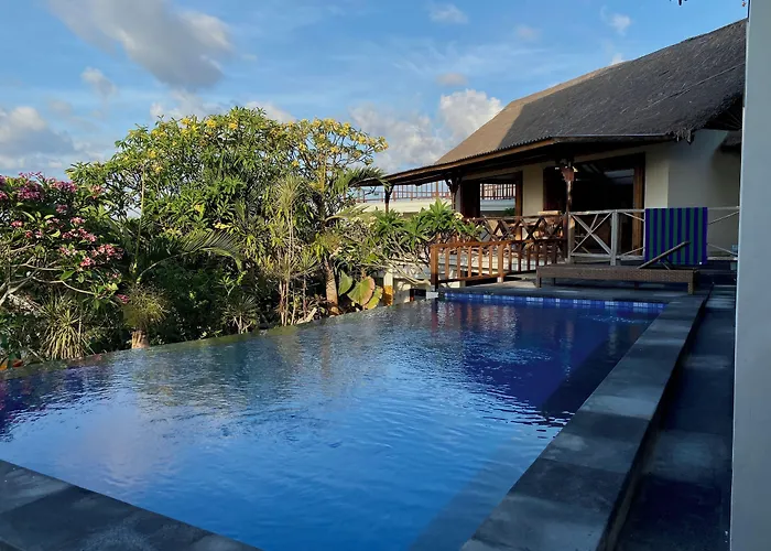 Bagus Hotel 3*
